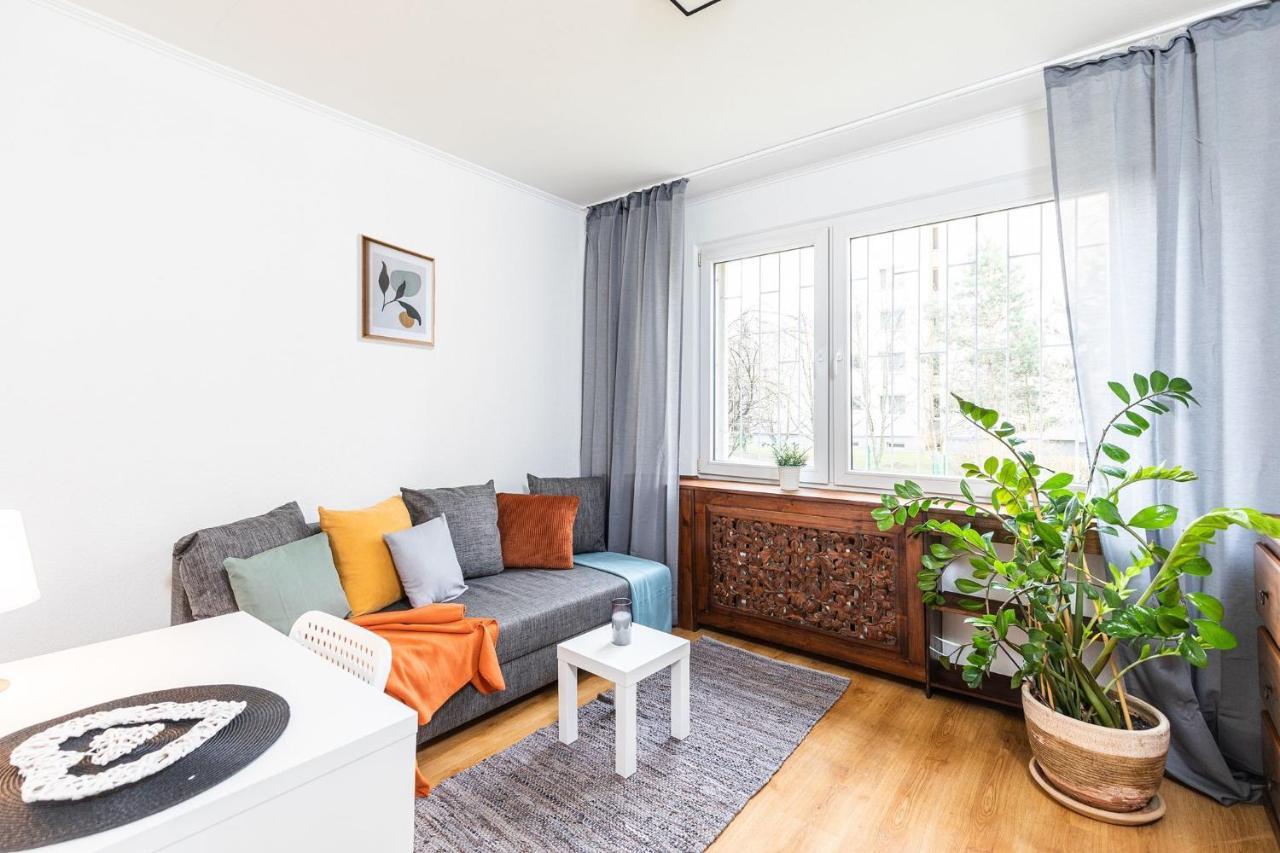 Room, Pirenejska 20 Cozy Rooms Warsawa Bagian luar foto